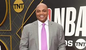 Charles Barkley dice es estupidez ser parte de redes de apuestas y descarta la adicción al juego