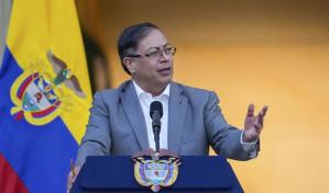 Petro pide perdón a Colombia por la corrupción en el organismo de atención de desastres