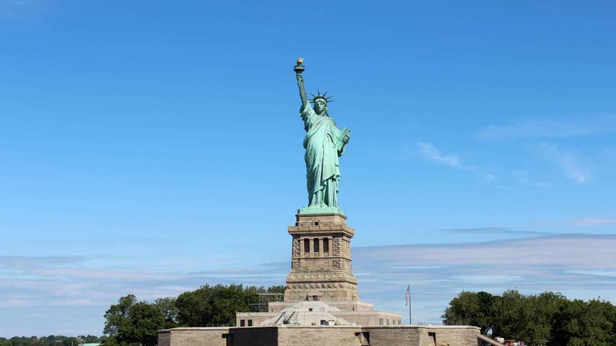 Meteoro se desintegra cerca de la Estatua de la Libertad en Nueva York