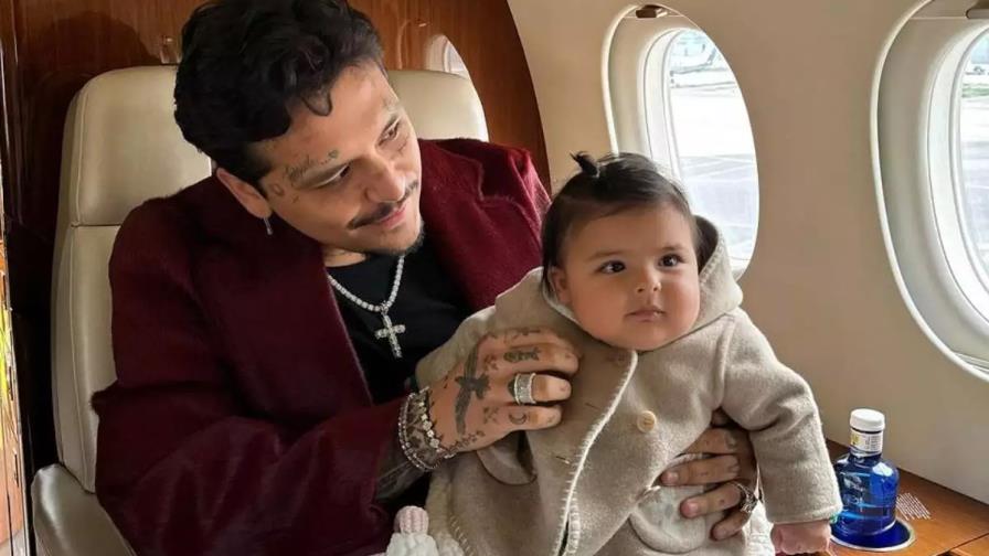 Christian Nodal celebra su primer Día del Padre: Me regalaste el orgullo más grande de este mundo