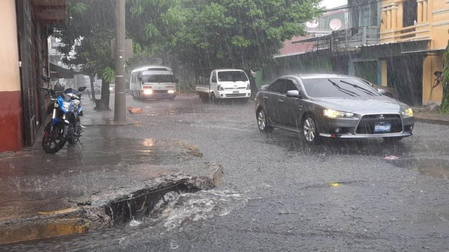 Decretan alerta roja en El Salvador debido al incremento de las lluvias en todo el país