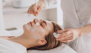 Cosmetolog&iacute;a con Prop&oacute;sito realiza jornada formativa para profesionales