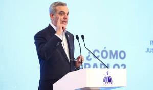 Hay que esperar las investigaciones, reacción de Abinader al caso del pastor acusado de violación