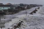 La costa de Texas sufre inundaciones antes de la llegada de la tormenta tropical Alberto La costa de Texas sufre inundaciones antes de la llegada de la tormenta tropical Alberto