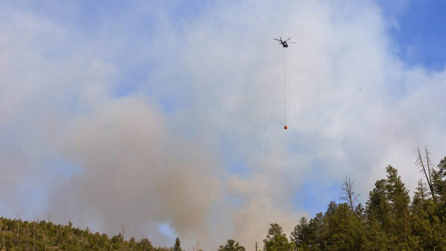 Gobernadora de Nuevo México declara estado de emergencia ante incendios forestales y evacuación