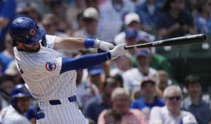 Happ y Swanson pegan jonrones seguidos en triunfo de Cachorros sobre Gigantes