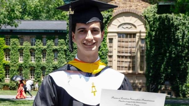 Eduardo Fernández: el joven dominicano que traza su propio camino de éxito