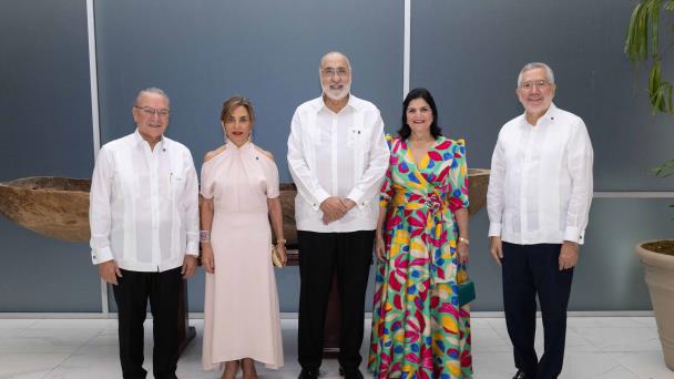 Frank Rainieri y Haydée de Rainieri realizan cóctel por el Santo Patrono San Juan Bautista