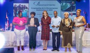 La Fundación Dominicana de Desarrollo reconoce a emprendedores