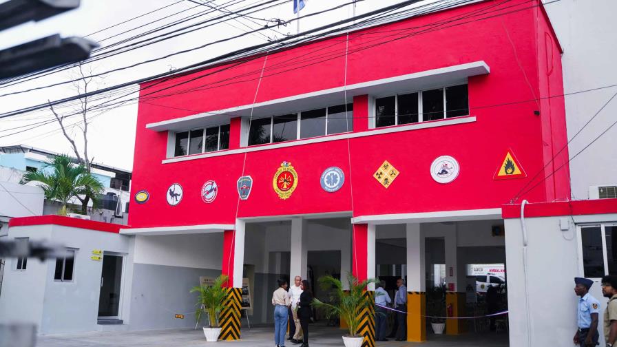 Remozan y amplían estación de bomberos de San Cristóbal con fondos de telemaratón