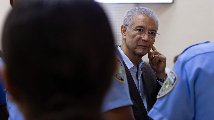 Neumonía viral de Ángel Lockward obliga a recesar juicio preliminar contra exministros Neumonía viral de Ángel Lockward obliga a recesar juicio preliminar contra exministros