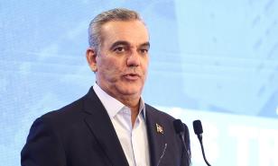 Abinader dispone la "detenci&oacute;n inmediata" del proyecto minero Romero en San Juan