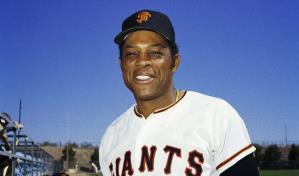 Willie Mays, el Say Hey Kid que inspiró a generaciones con talento y exuberancia; su curioso apodo