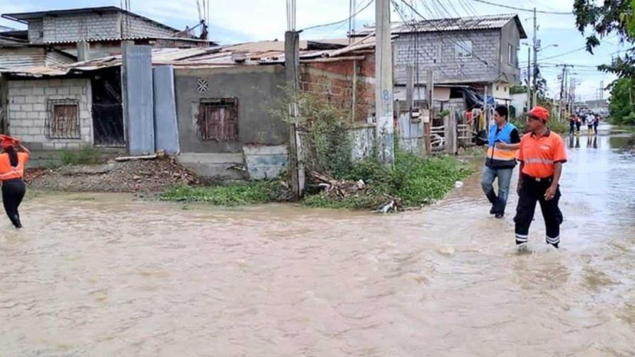 Se incrementa a 18 los muertos y a 28 los heridos por lluvias en Ecuador