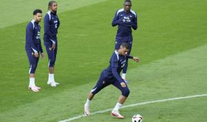 Francia hará todo lo posible para que Mbappé esté disponible el jueves