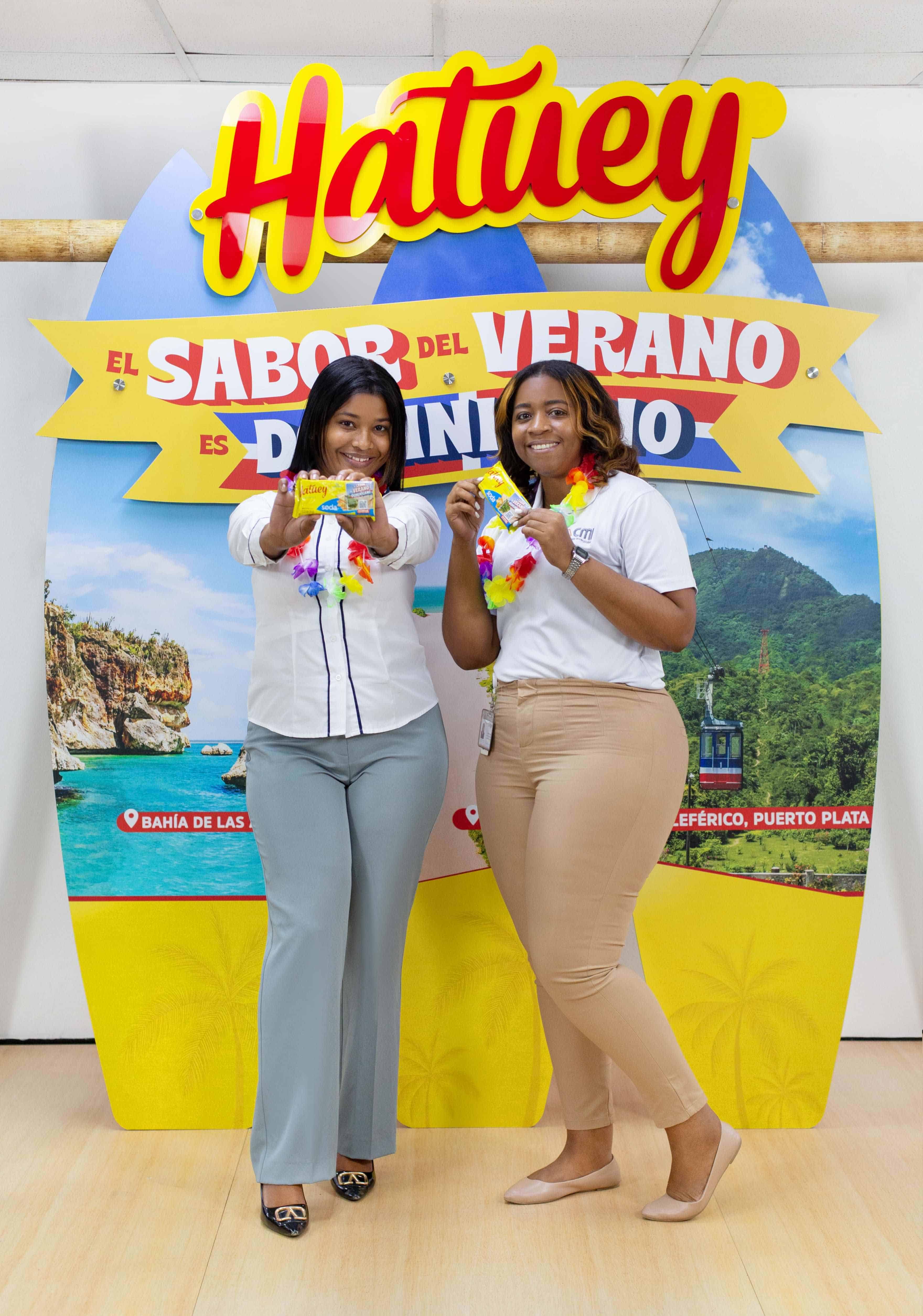 Dayana Santana y Mildred López.