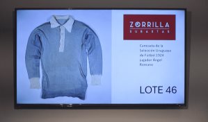 Camiseta de fútbol de JJOO París-1924 sin comprador en remate en Uruguay