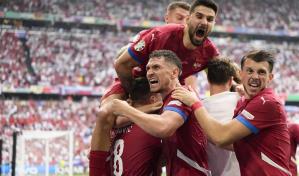 Con gol en el tiempo añadido, Serbia empata 1-1 con Eslovenia en la Euro