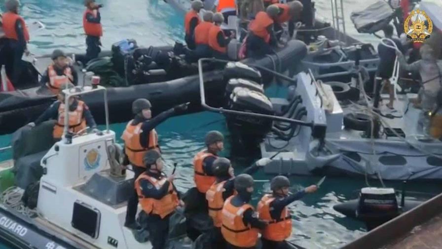 Marineros chinos usan hacha, cuchillos y palos en pelea con barcos filipinos