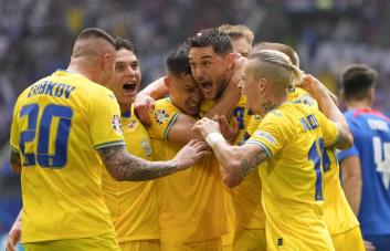 Ucrania remonta para vencer 2-1 a Eslovaquia y sigue con vida en la Eurocopa 2024