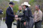 Medidas de Biden en materia de migración podrían cambiar la visión del electorado Medidas de Biden en materia de migración podrían cambiar la visión del electorado
