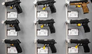 Corte Suprema de EEUU ratifica la prohibición de poseer armas a maltratadores