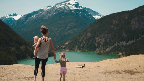 Siete beneficios de viajar a otros países para la salud mental y el bienestar familiar