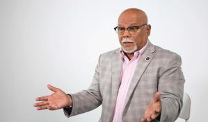 Presidente de filial de PRM en NY justifica instalación de oficinas del gobierno en el exterior