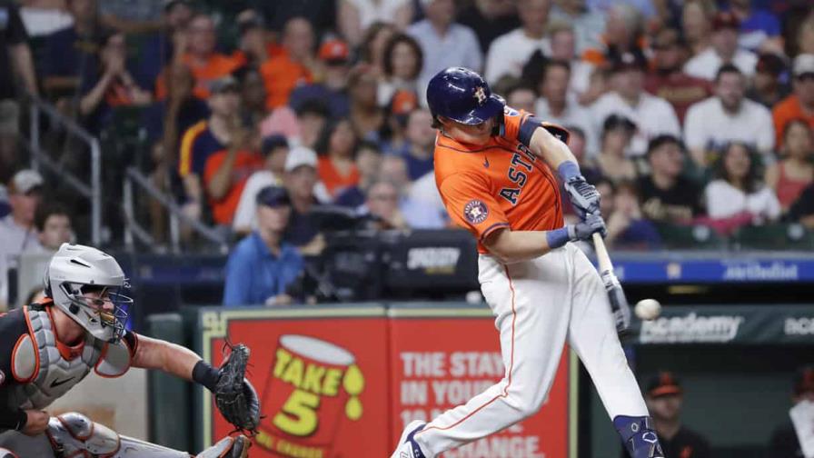 Astros establecen marca de carreras en la temporada, en triunfo  sobre Orioles