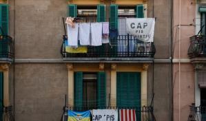 Barcelona prohibirá el alquiler de apartamentos a turistas para reducir el costo de la vivienda