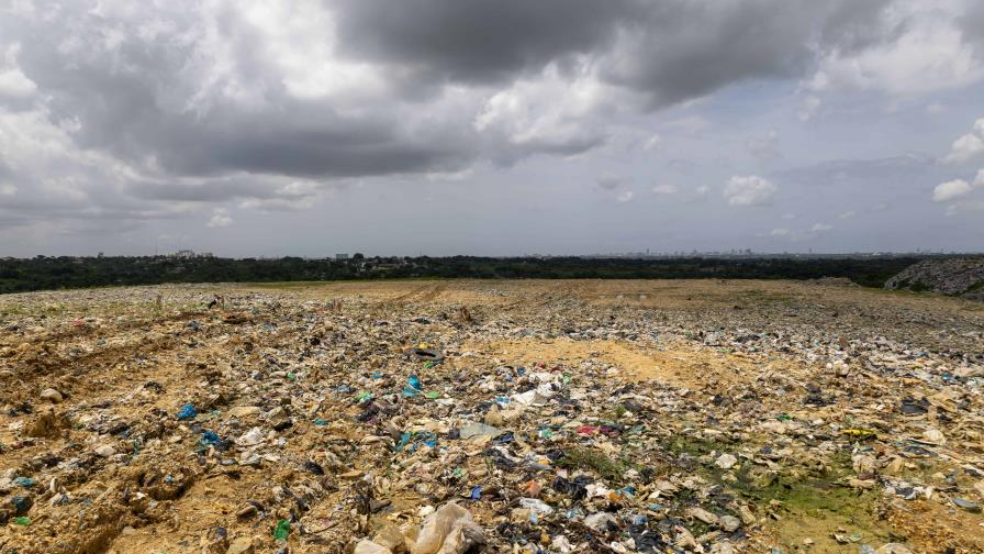 Duquesa está cambiando, pero siguen vertiendo lixiviados al río Isabela