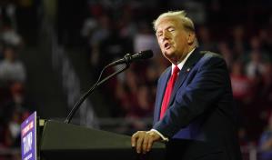 Trump respalda mostrar los diez mandamientos en escuelas y pide a evangélicos que voten en noviembre