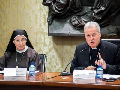 Diez monjas excomulgadas en España deben abandonar convento