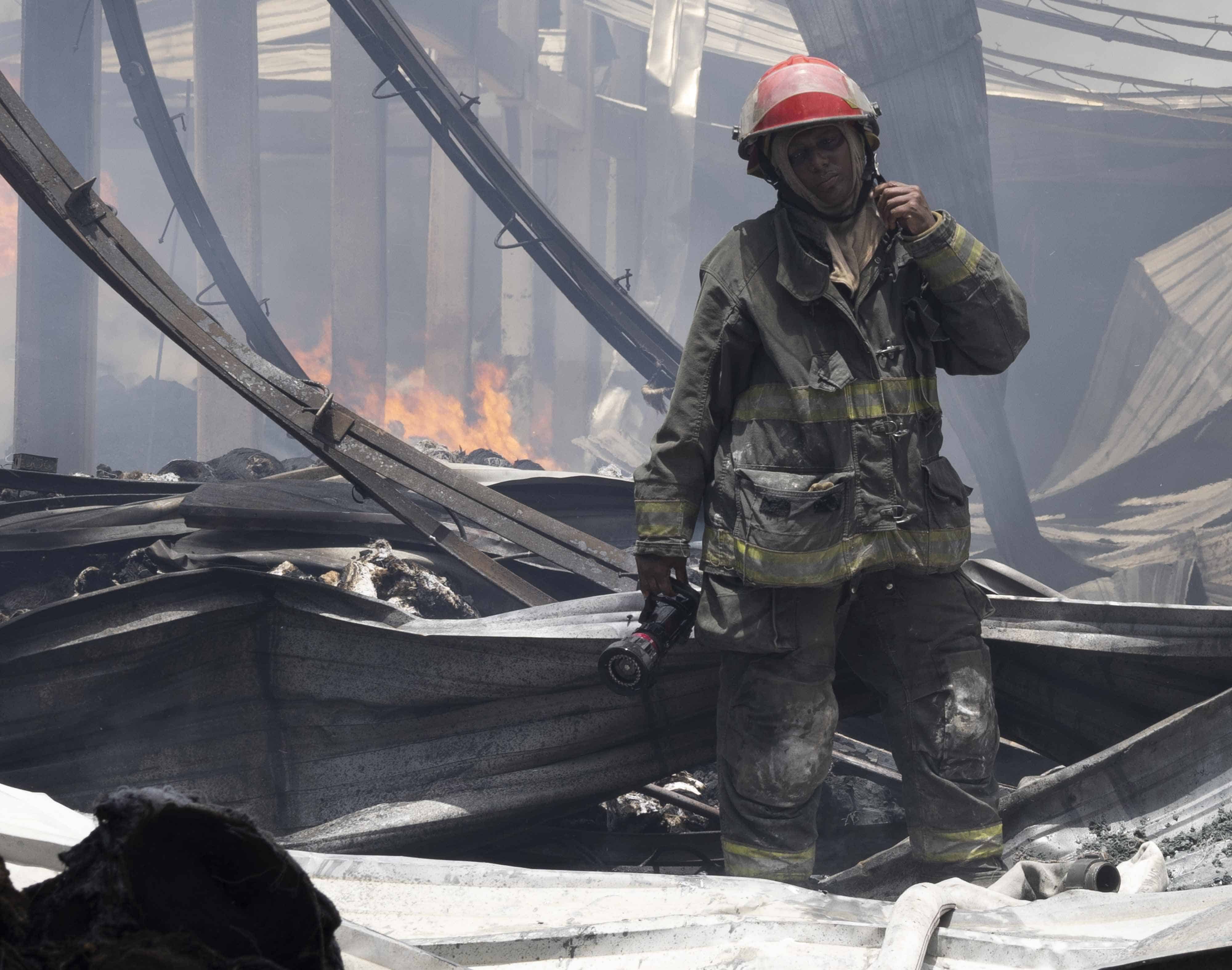 Bombero en descanso. 