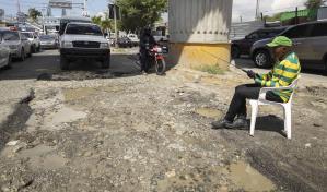 Una pelota caliente en la avenida Los Beisbolistas