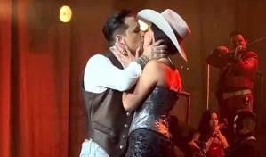 Christian Nodal y Ángela Aguilar presumen su amor en redes sociales