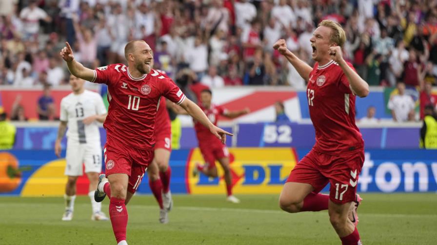 Dinamarca avanza a octavos de final en la Eurocopa tras empatar 0-0 con Serbia
