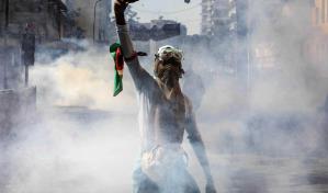 Manifestantes contra las subidas de impuestos asaltan e incendian el Parlamento de Kenia