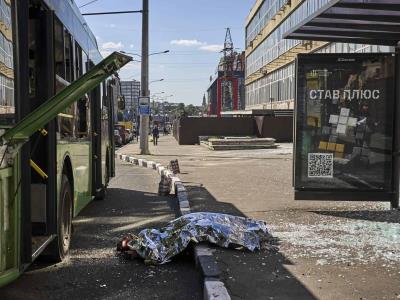 Ataques rusos y movilización amenazan recuperación económica Ucrania