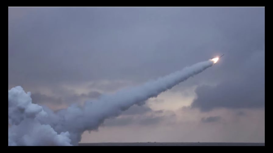 Corea del Norte afirma haber probado con éxito un misil de ojivas múltiples