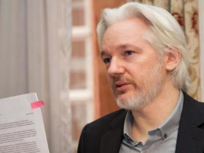 Esposa de Julian Assange declara que su marido necesita tiempo