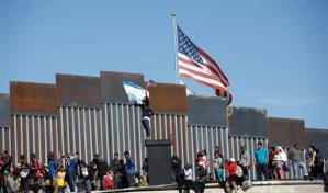 La migración, un arma arrojadiza en el debate entre Biden y Trump