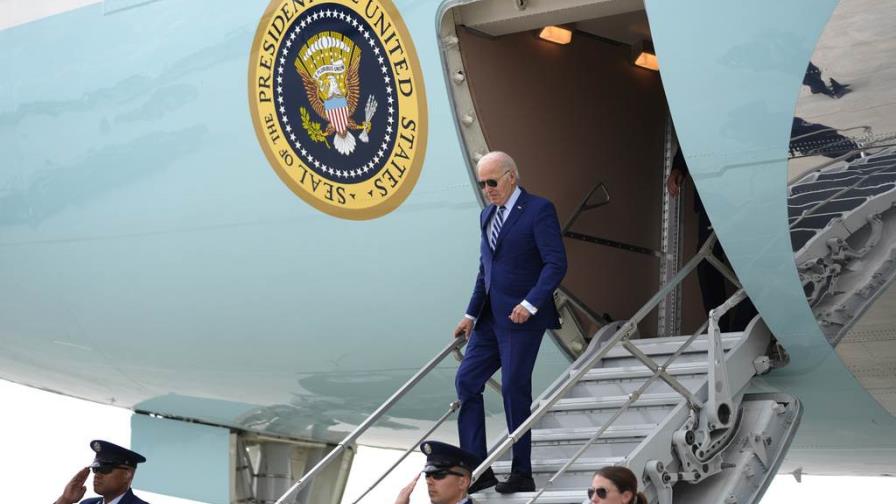 Biden llega a Atlanta en el Air Force One para el primer debate con Trump
