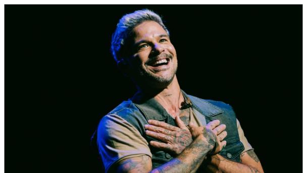Cantautor puertorriqueño Pedro Capó anuncia concierto en Santo Domingo