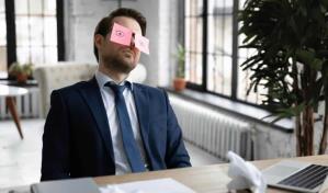 Cinco hábitos en la oficina que pueden dar la impresión de incompetencia