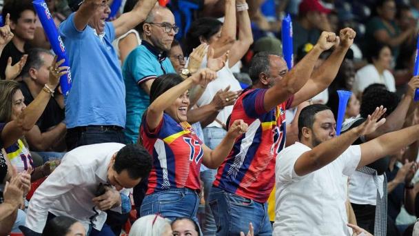 Un público dominicano entregado hace exhibir la mejor versión de las Reinas del Caribe