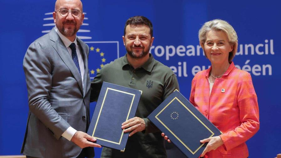 Zelenski celebra el acuerdo de seguridad con la UE y pide celeridad en envíos de armas