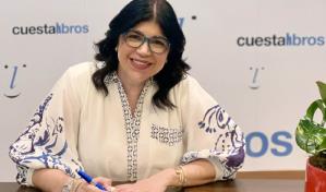 La doctora Ana Simó realiza firma de libros en Santiago
