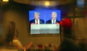 Trump y Biden chocan sobre política y entre ellos en un debate que se tornó muy personal