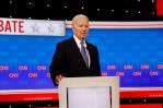 Biden cree que lo hizo bien ante un mentiroso Trump que le considera incapaz de ejercer